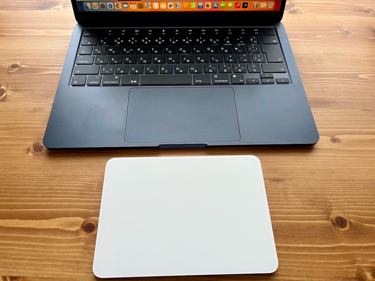 Magic Trackpad 3とM2MacBook AirのTrackpad